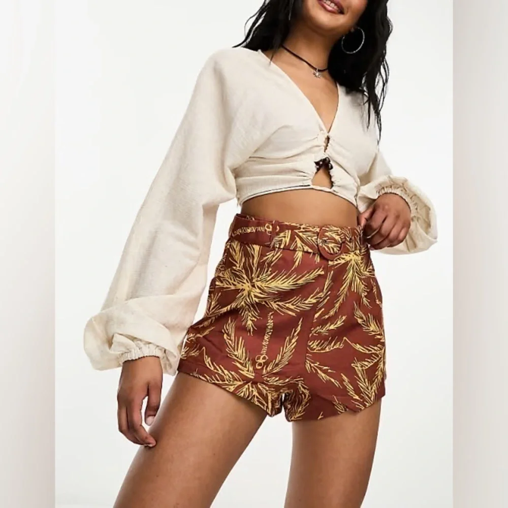 Charlie Holiday Kelly Shorts 💕